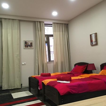 Luka Apartment Tbilisi ภายนอก รูปภาพ
