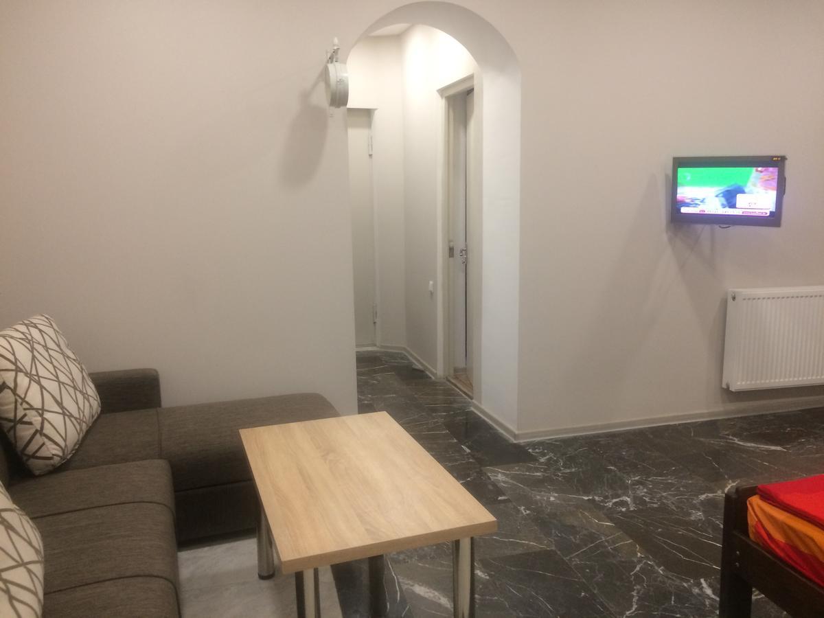 Luka Apartment Tbilisi ภายนอก รูปภาพ